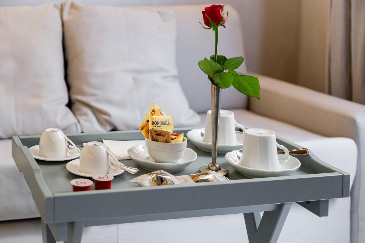 Rome Frattina27 Hotel Ngoại thất bức ảnh