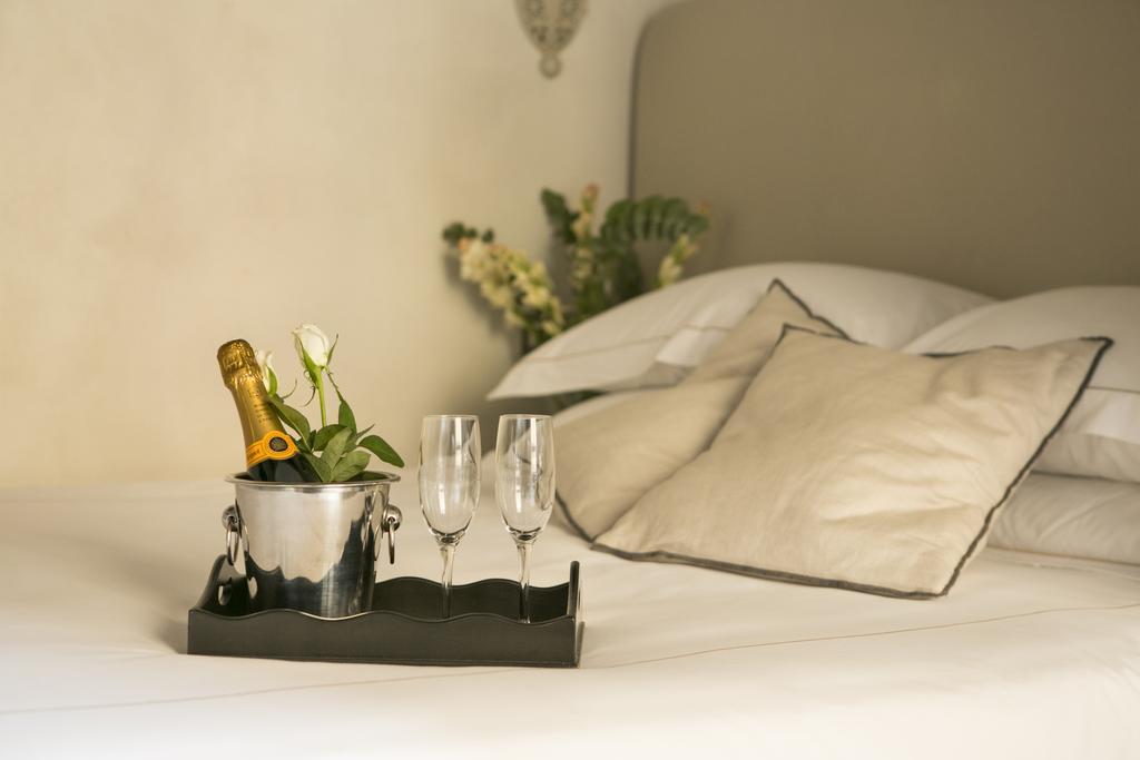 Rome Frattina27 Hotel Phòng bức ảnh